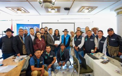 La CNTI recibe el Decreto 698 de 2026 para agilizar la adquisición de tierras para los Pueblos Indígenas